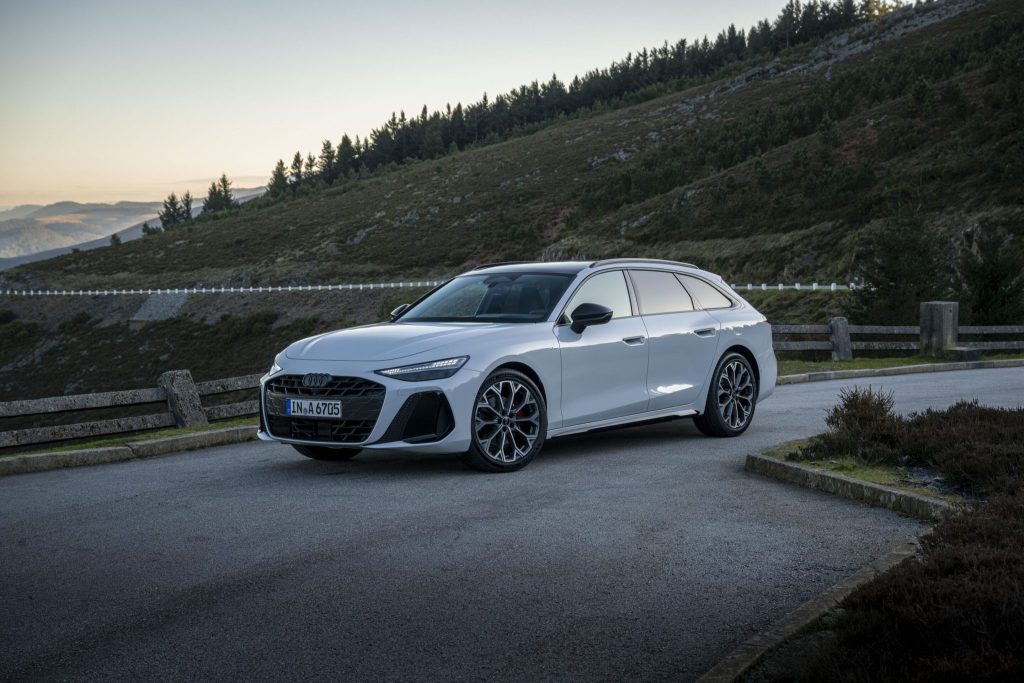 Audi A6 Avant, vista tre quarti