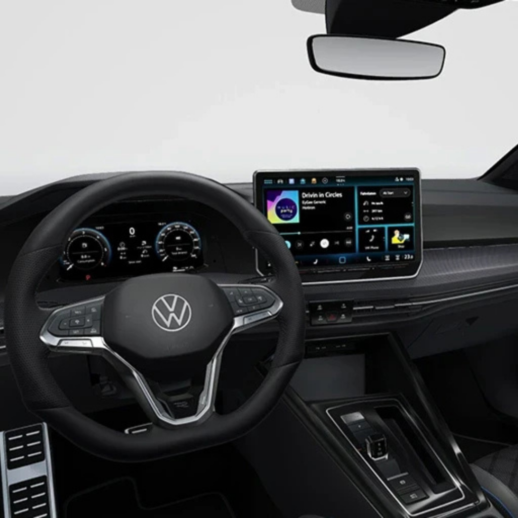img-volkswagen-golf-noleggio-uniteam-3